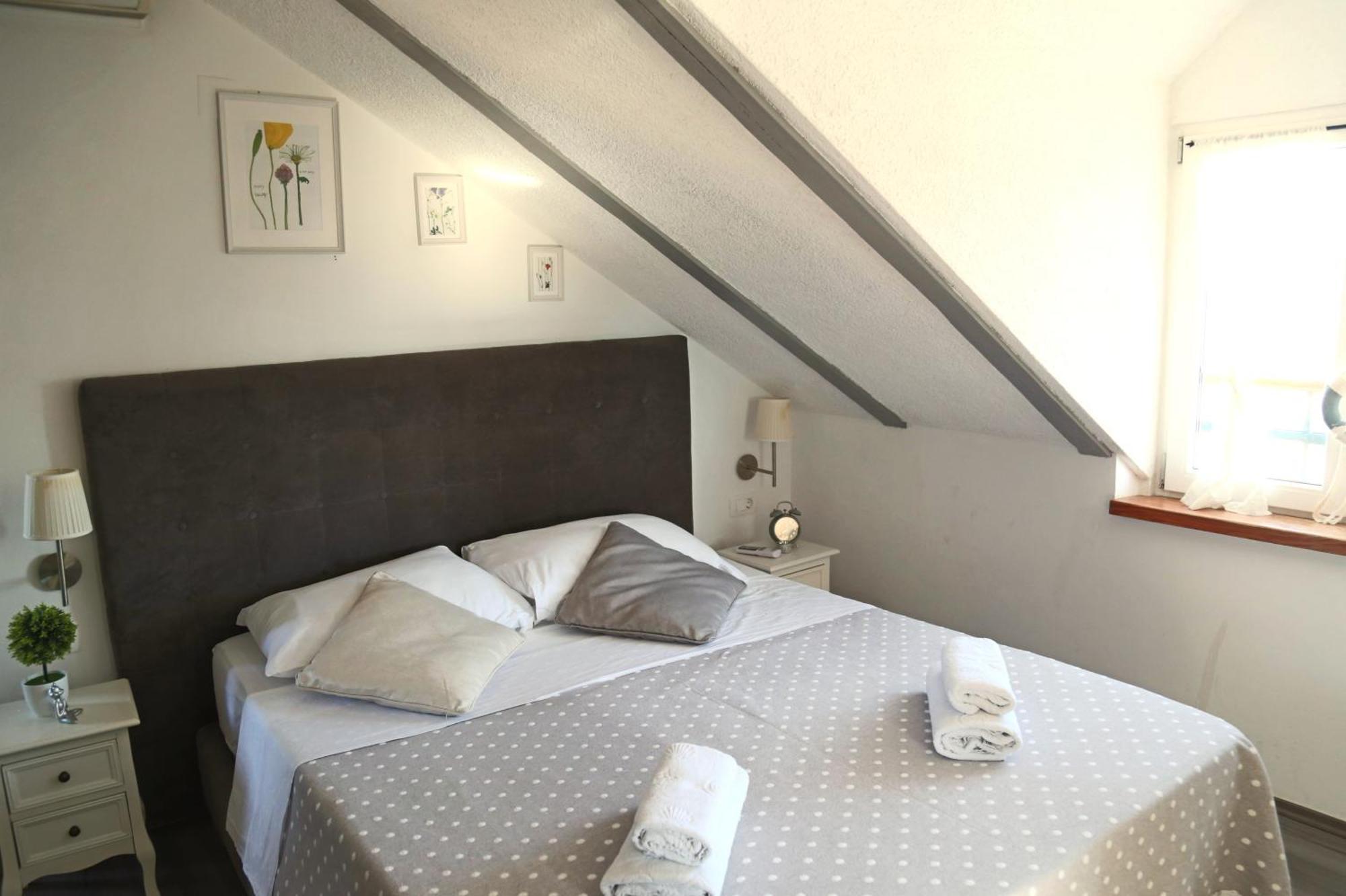 Kaštela XIV Century Rooms חדר תמונה