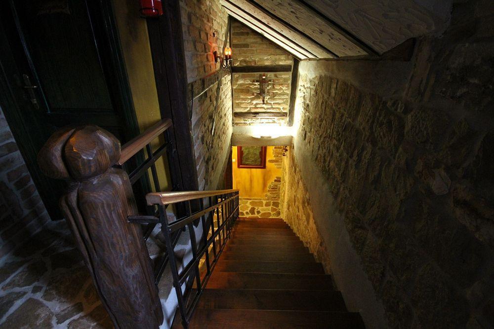 Kaštela XIV Century Rooms מראה חיצוני תמונה