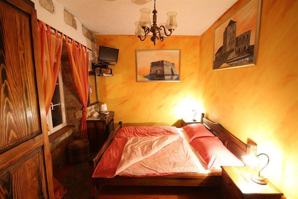 Kaštela XIV Century Rooms מראה חיצוני תמונה